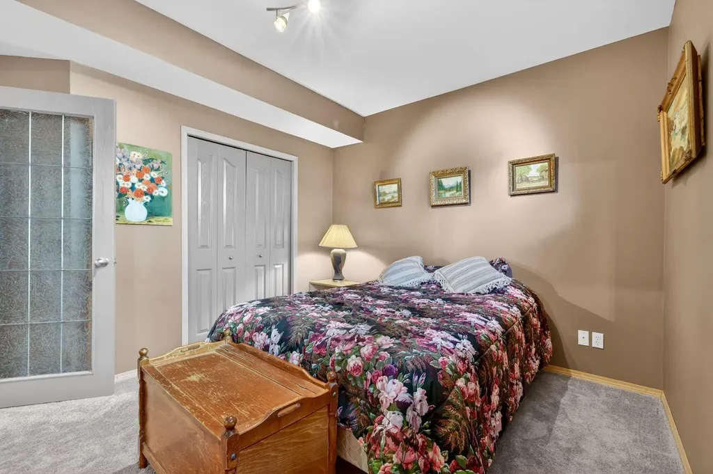 136 West Creek Glen Chestermere AB T1X 1P8