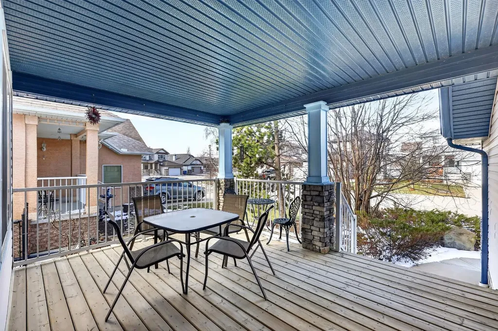136 West Creek Glen Chestermere AB T1X 1P8