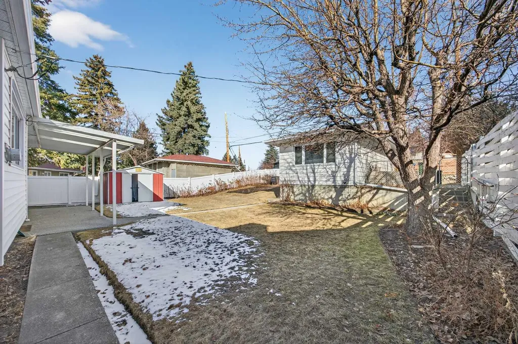 1124 31 Avenue NW Calgary AB t2k 0a9