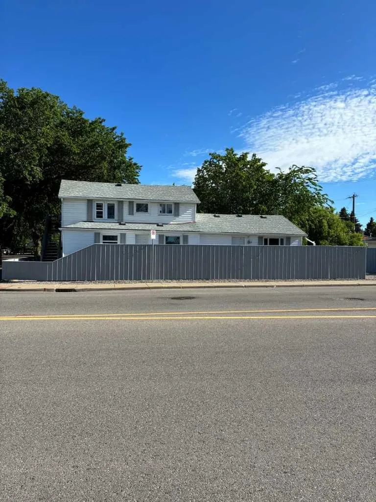 503 21 Street S Lethbridge AB T1H3R1