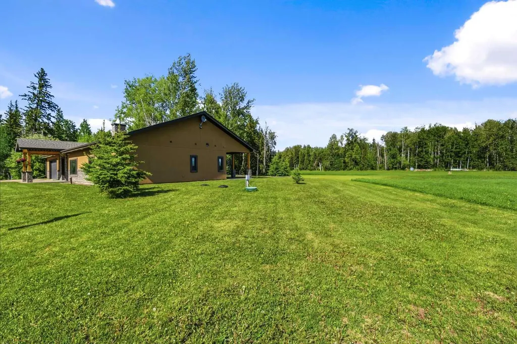 593069 Range Road 123b Whitecourt AB T7S 1P4