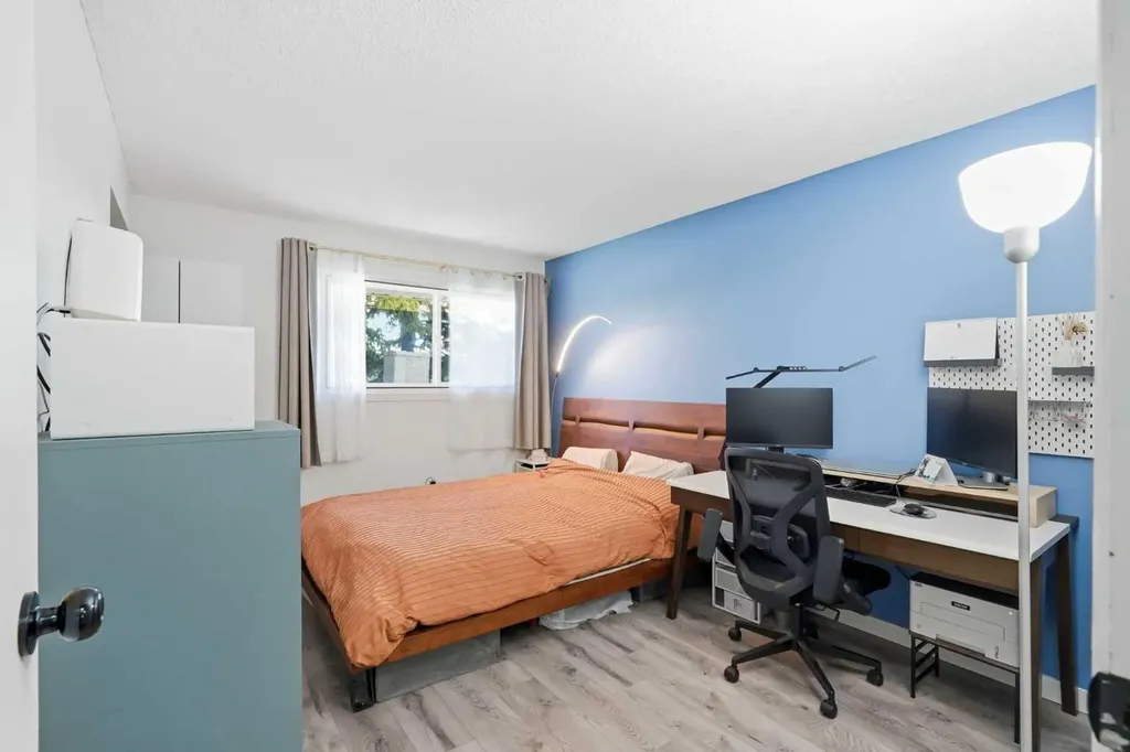 3500 Varsity Drive NW Calgary AB T2L 1Y3