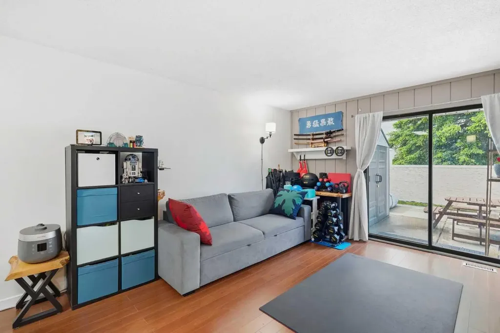 3500 Varsity Drive NW Calgary AB T2L 1Y3