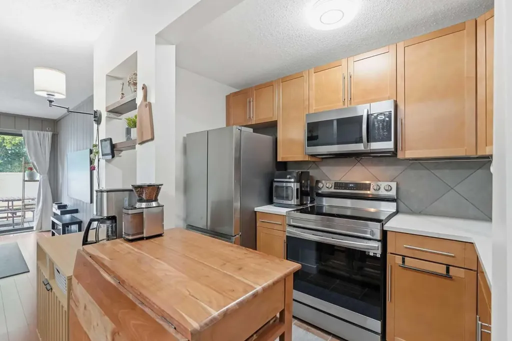 3500 Varsity Drive NW Calgary AB T2L 1Y3
