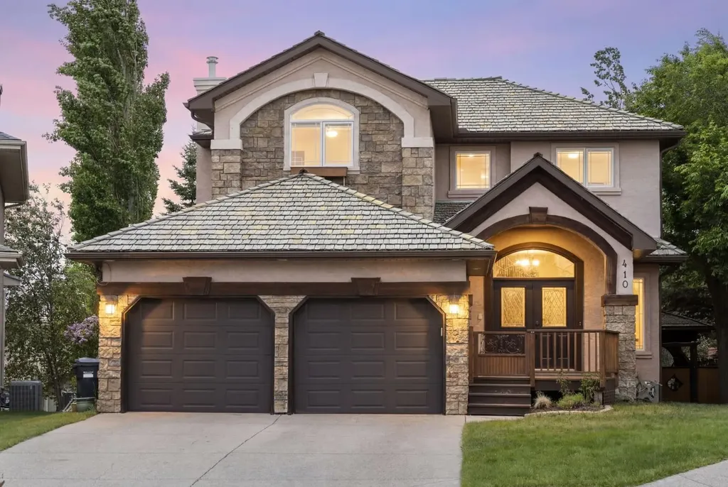 410 Royal Crest Bay NW Calgary AB T3G4M8