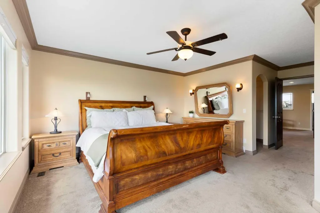 410 Royal Crest Bay NW Calgary AB T3G4M8