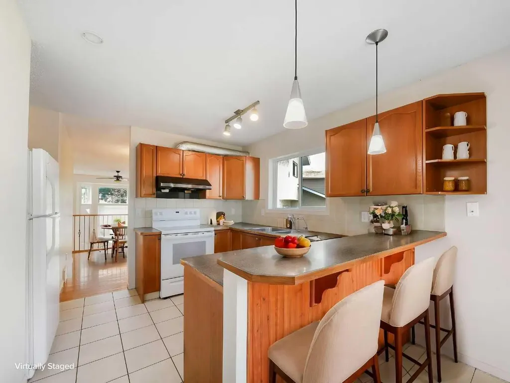 27 Erin Green Place SE Calgary AB T2B 3C2