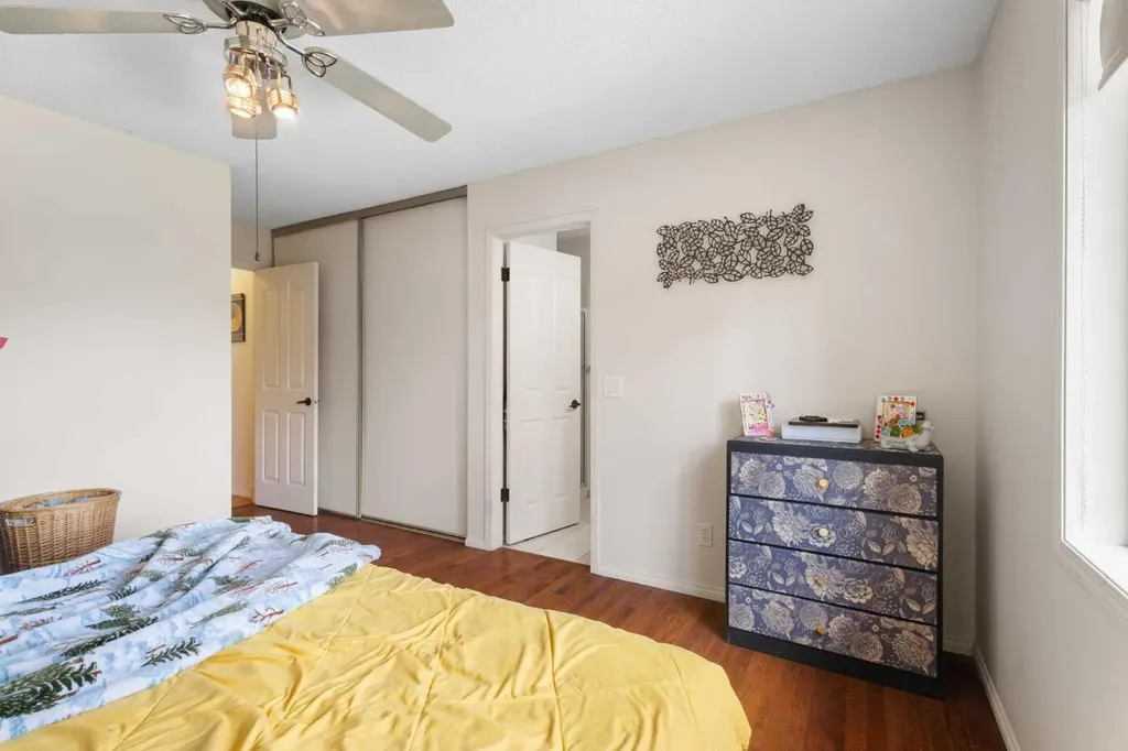 27 Erin Green Place SE Calgary AB T2B 3C2