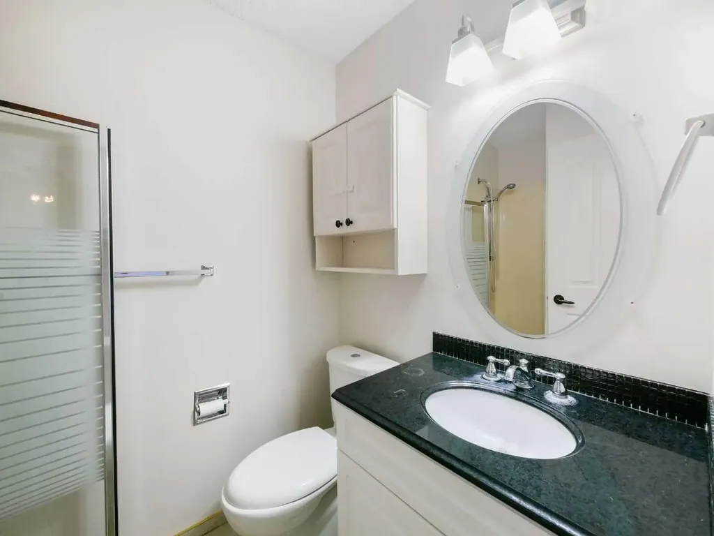 27 Erin Green Place SE Calgary AB T2B 3C2