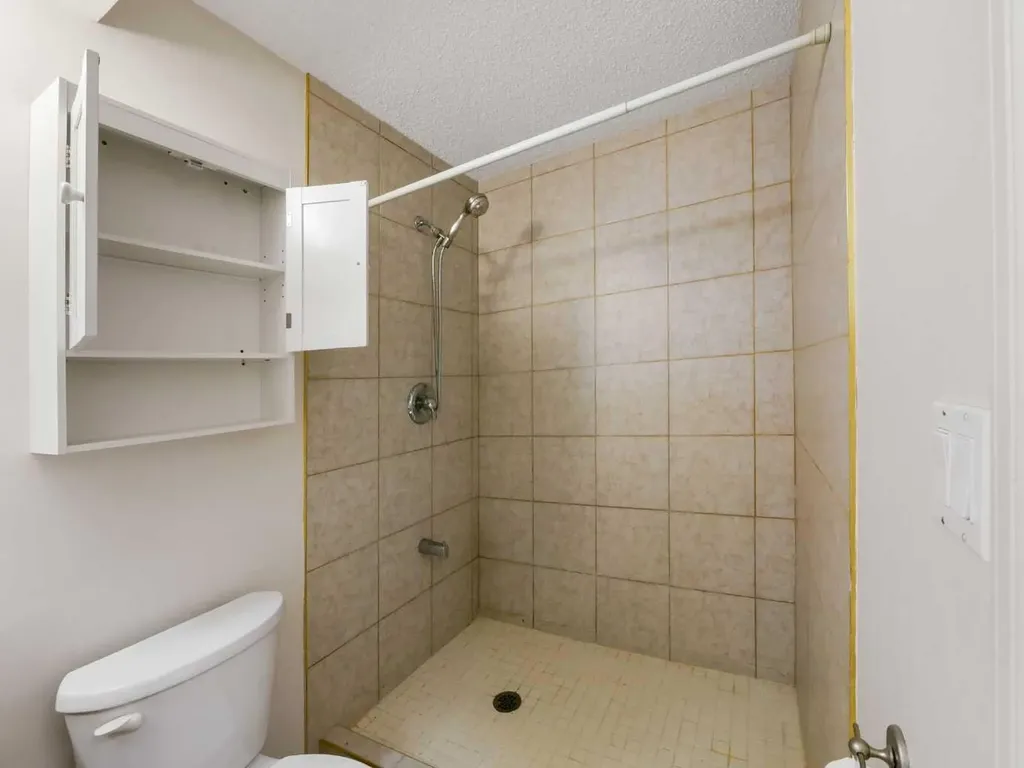27 Erin Green Place SE Calgary AB T2B 3C2