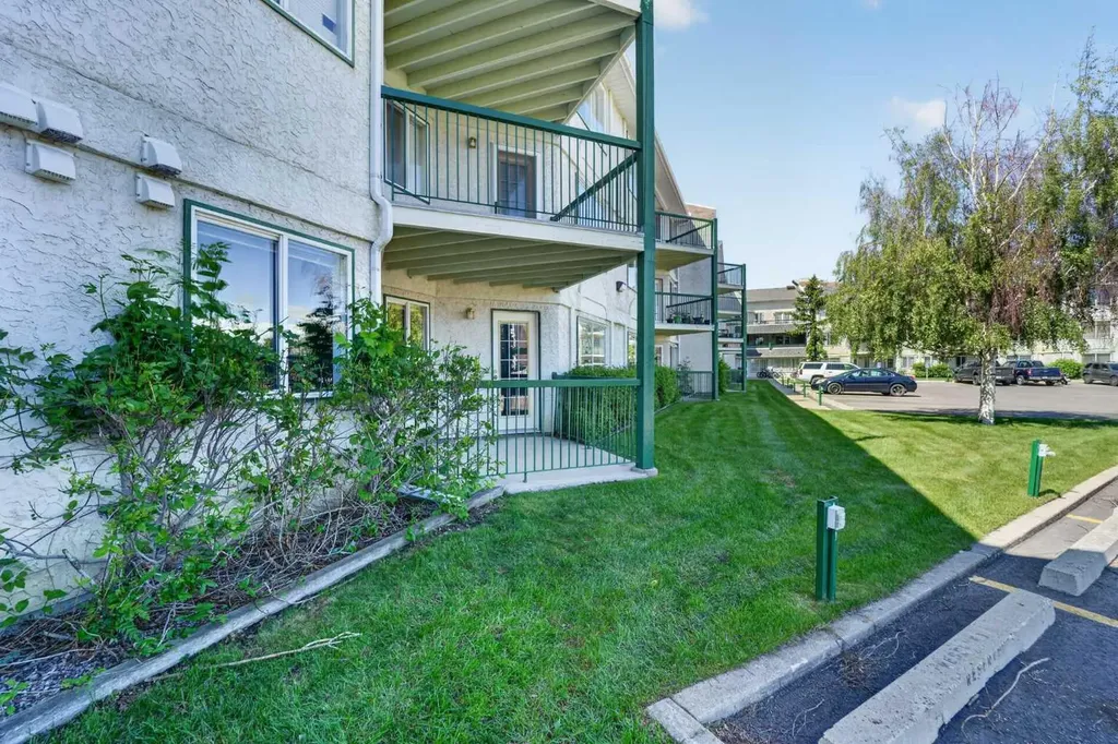 620 Columbia Boulevard W Lethbridge AB T1K 7A8