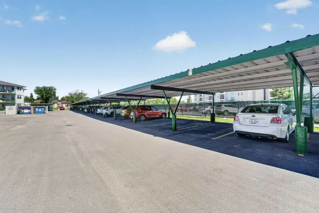 620 Columbia Boulevard W Lethbridge AB T1K 7A8
