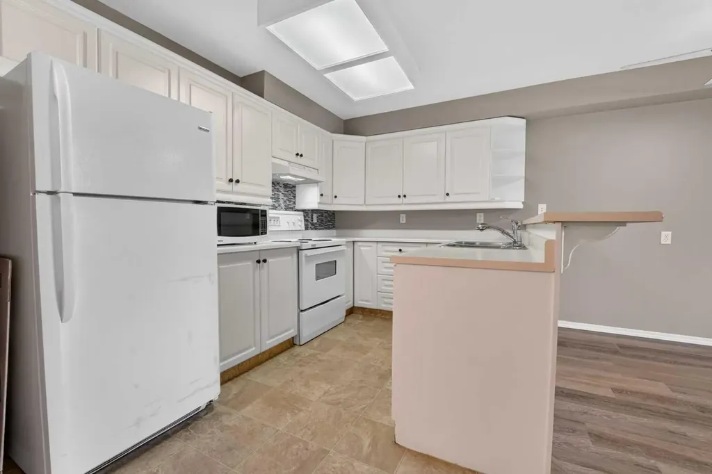 620 Columbia Boulevard W Lethbridge AB T1K 7A8