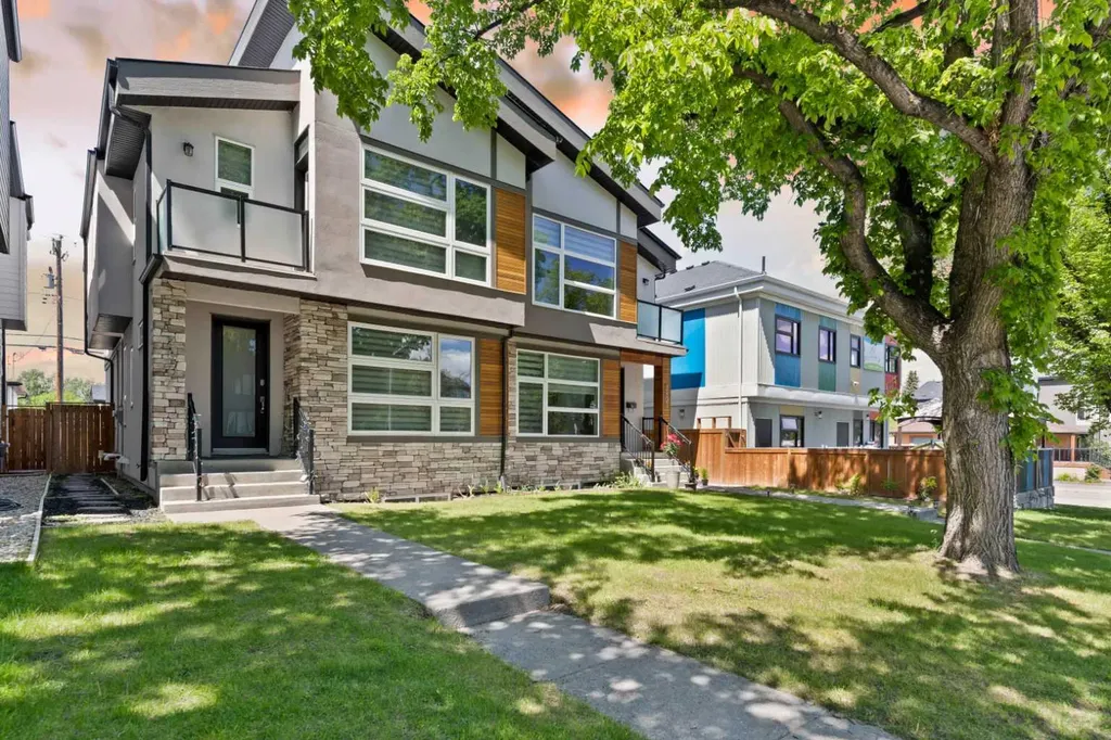 2807 36 Street SW Calgary AB T3E2Z9