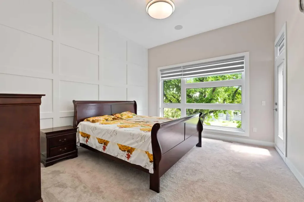 2807 36 Street SW Calgary AB T3E2Z9