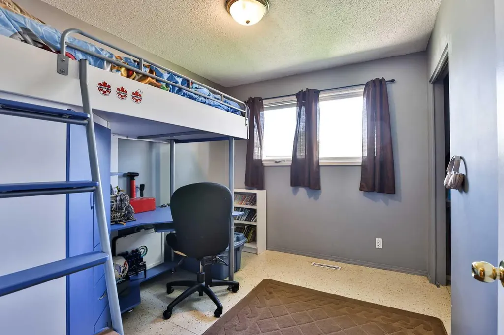 2700 12 Avenue N Lethbridge AB T1H 4A9