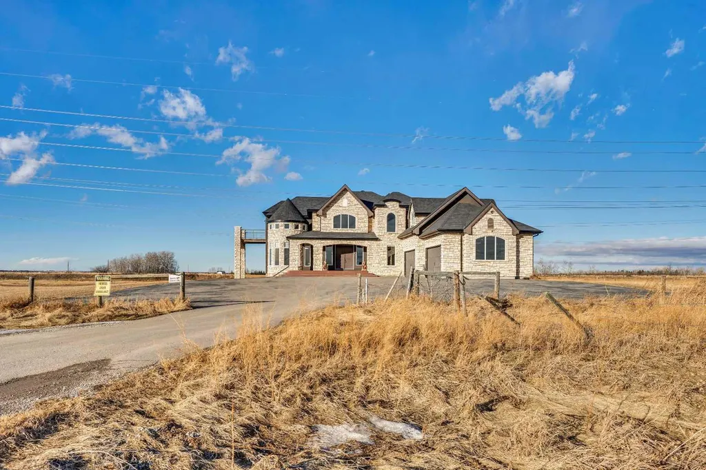 232138 Range Road 282 Rural Rocky View County AB T1X 1X4