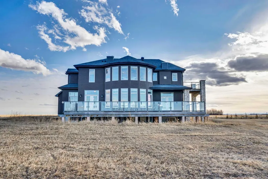 232138 Range Road 282 Rural Rocky View County AB T1X 1X4
