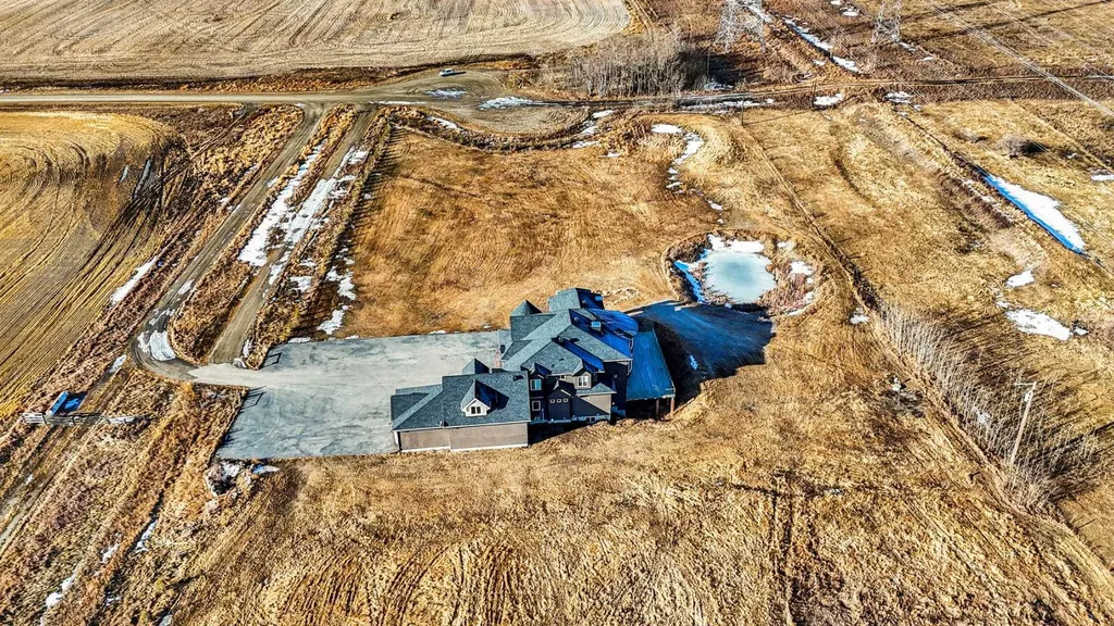 232138 Range Road 282 Rural Rocky View County AB T1X 1X4