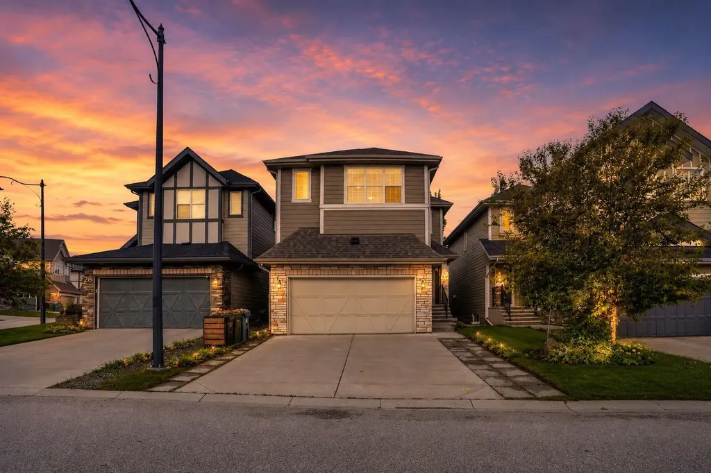 22 Sherwood Road NW Calgary AB T3R 0N8