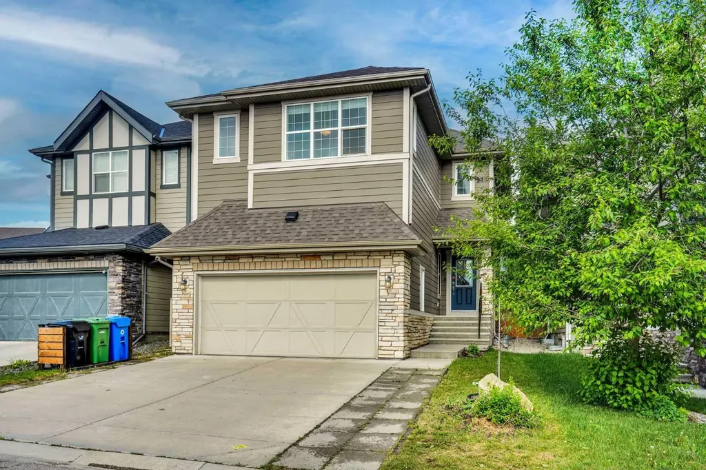 22 Sherwood Road NW Calgary AB T3R 0N8