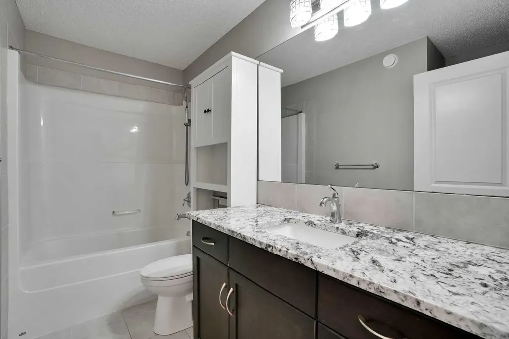 22 Sherwood Road NW Calgary AB T3R 0N8