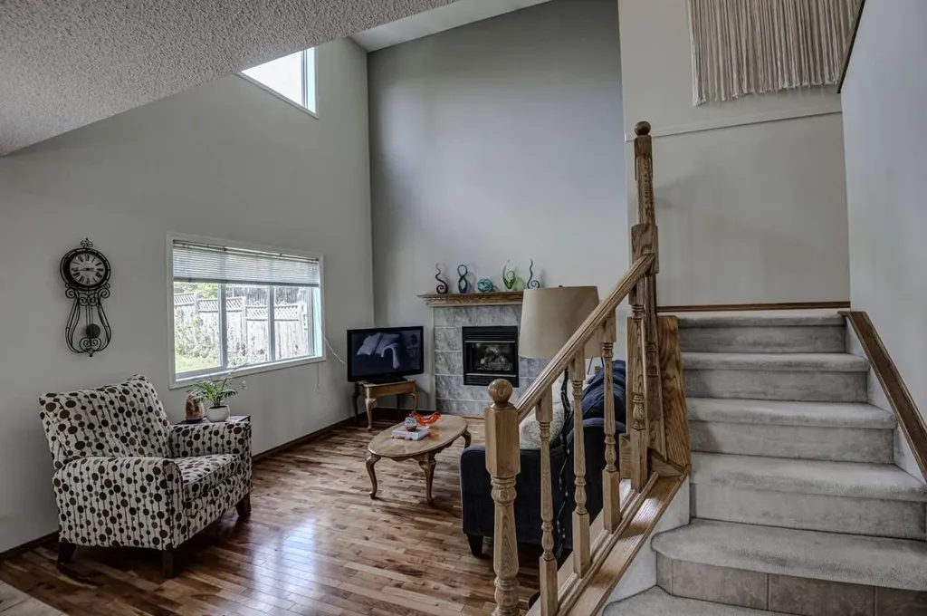 194 Arbour Stone Rise NW Calgary AB T3G 4N4