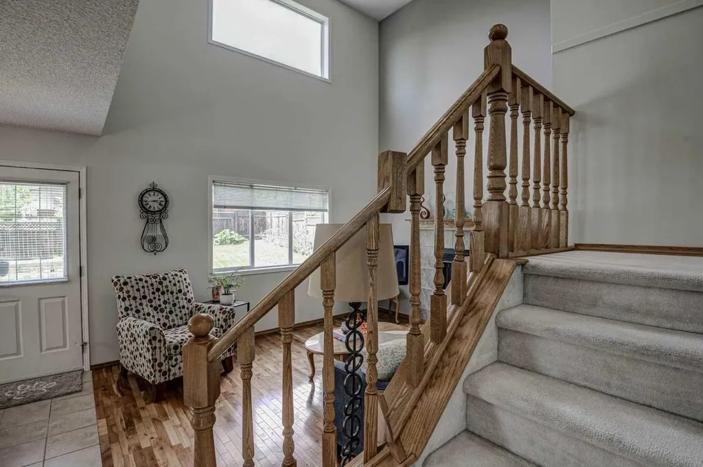 194 Arbour Stone Rise NW Calgary AB T3G 4N4