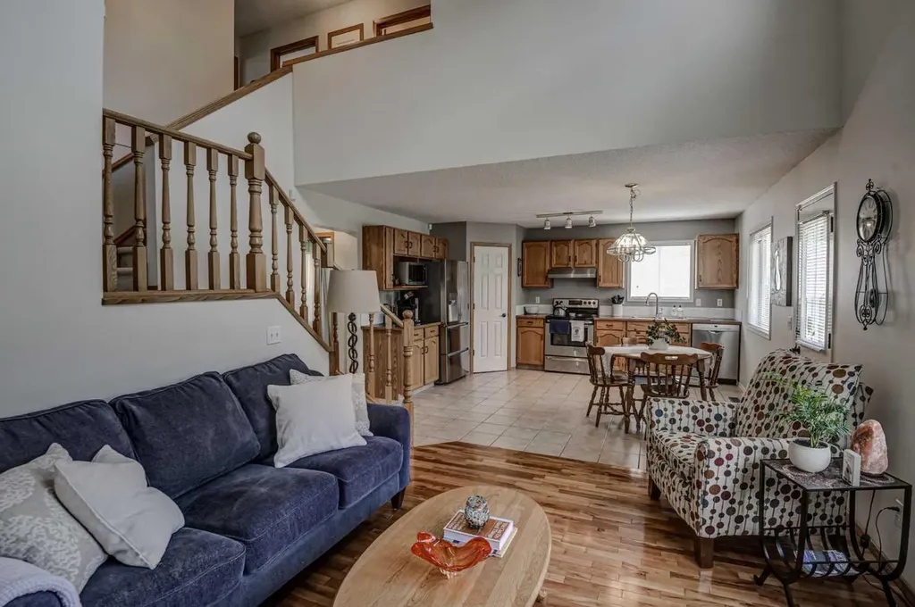 194 Arbour Stone Rise NW Calgary AB T3G 4N4