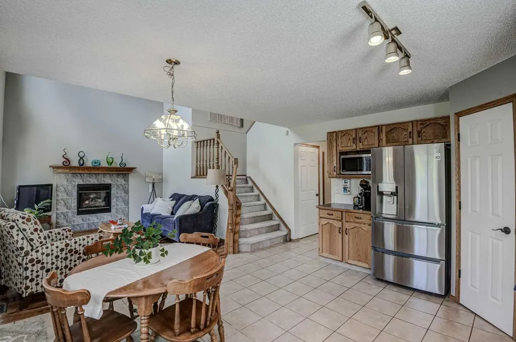 194 Arbour Stone Rise NW Calgary AB T3G 4N4