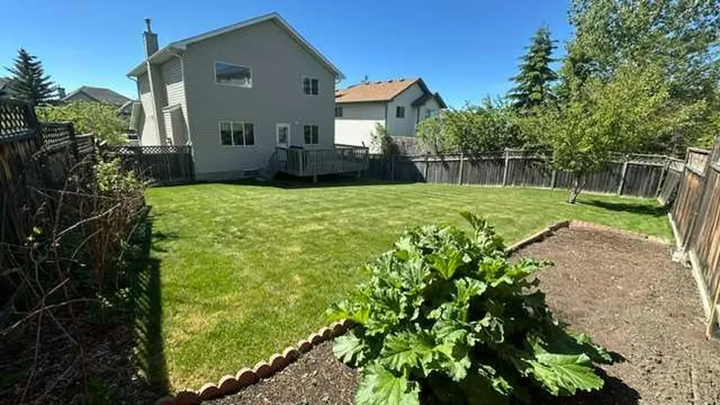 194 Arbour Stone Rise NW Calgary AB T3G 4N4