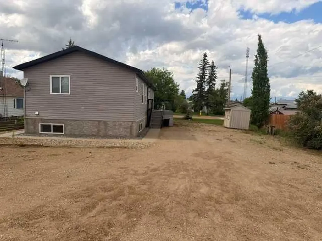 5019 49 Street Hardisty AB T0B 1V0
