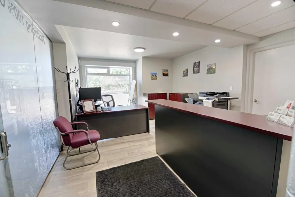 5219 49 Avenue Taber AB T1G 1T7