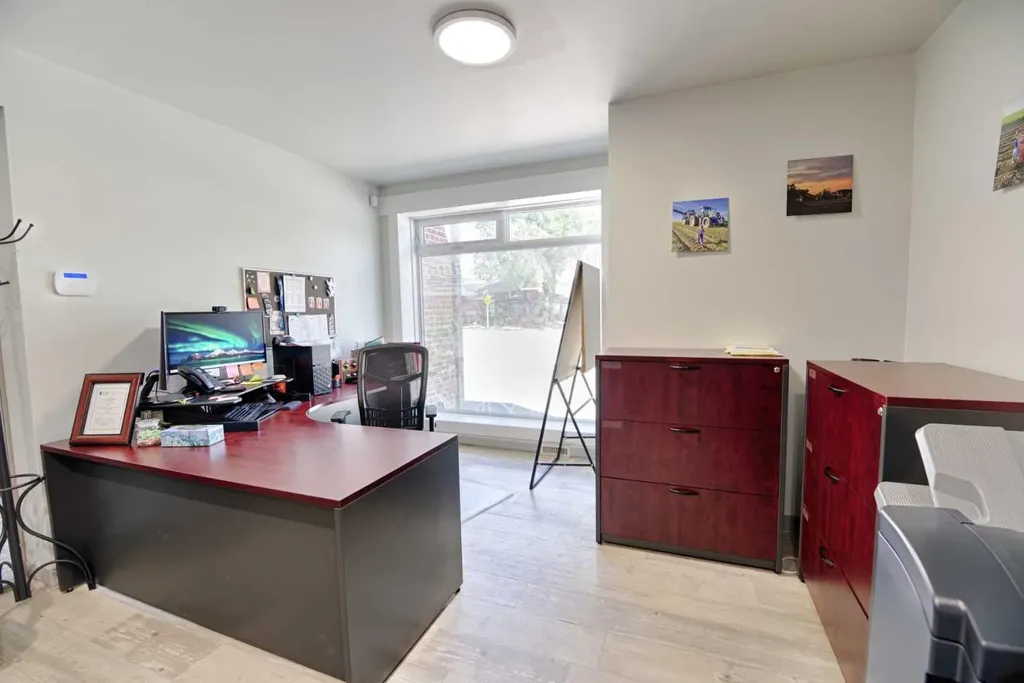 5219 49 Avenue Taber AB T1G 1T7