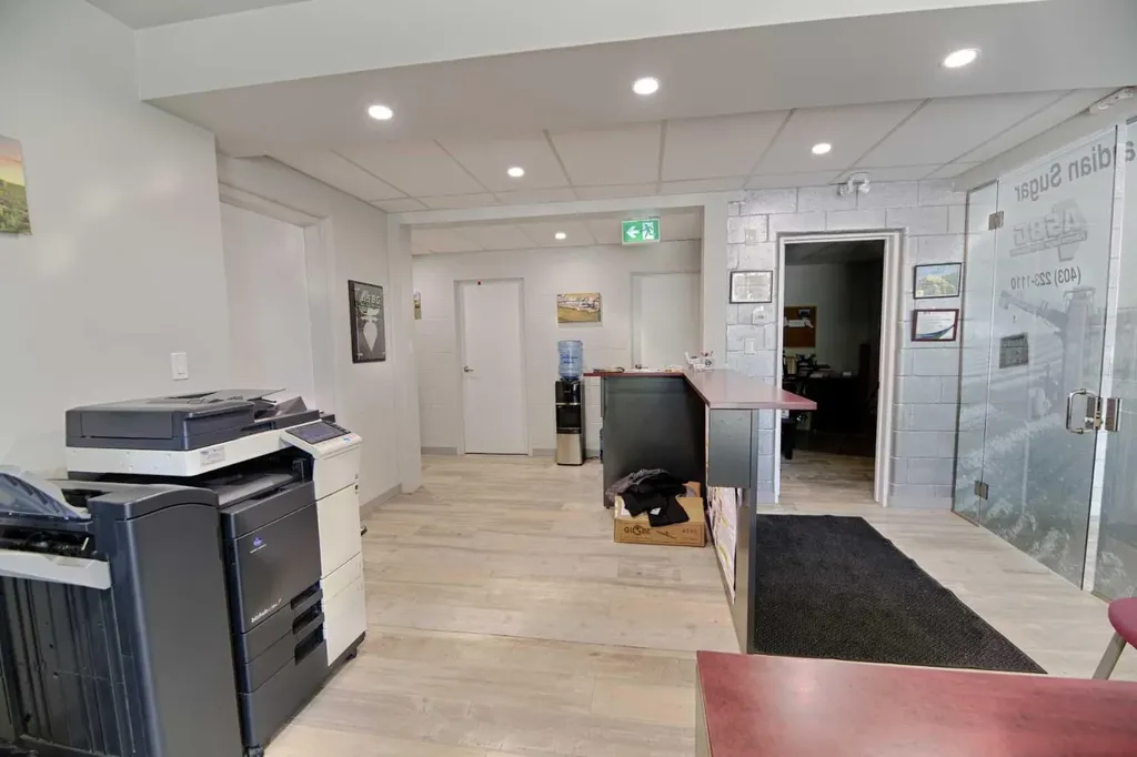 5219 49 Avenue Taber AB T1G 1T7