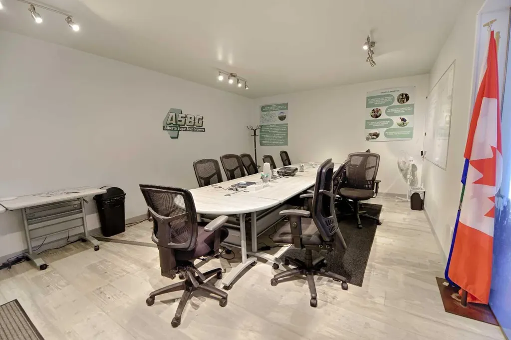 5219 49 Avenue Taber AB T1G 1T7