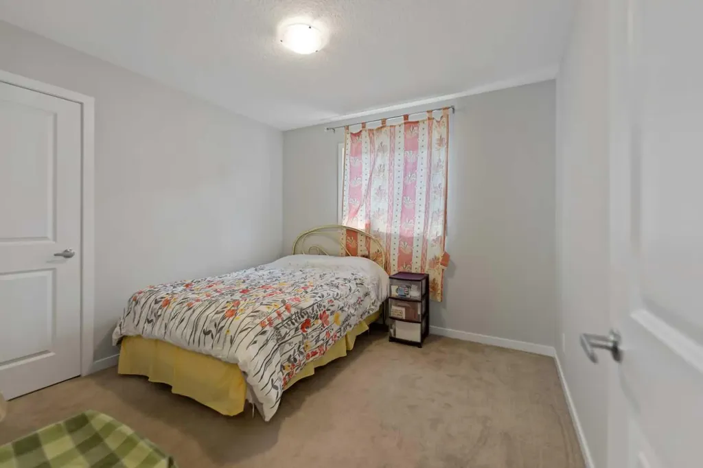 249 Lucas Crescent NW Calgary AB T3P 1M8