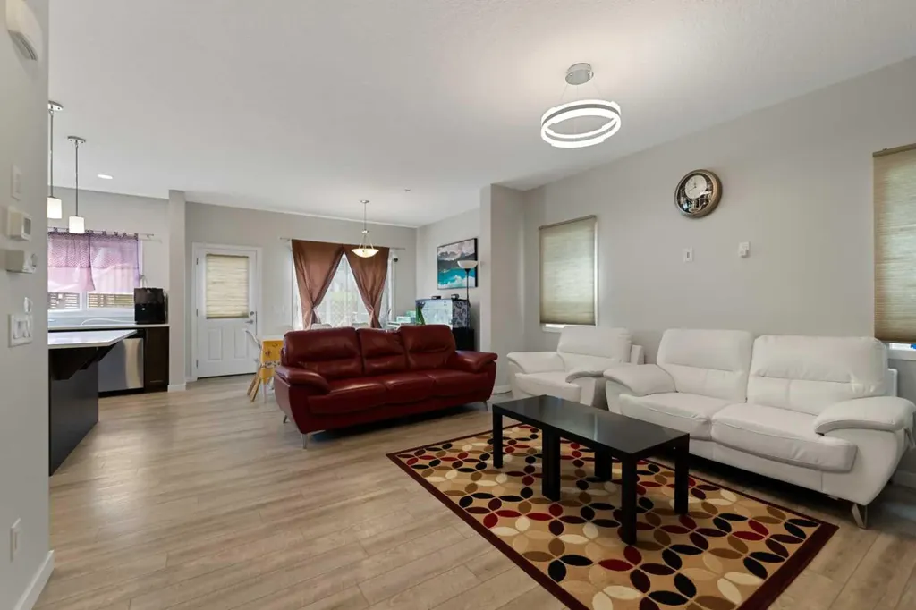249 Lucas Crescent NW Calgary AB T3P 1M8
