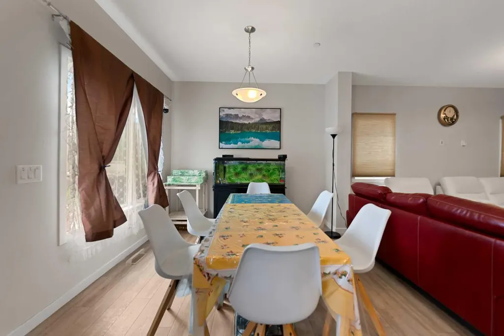 249 Lucas Crescent NW Calgary AB T3P 1M8