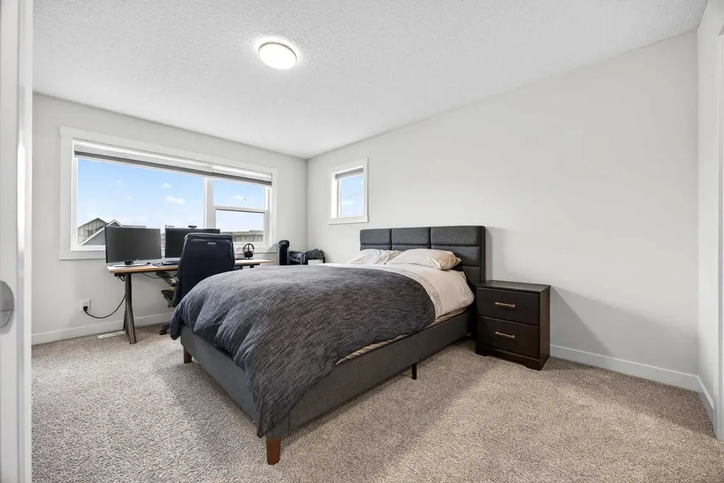1601 Chinook Gate Drive SW Airdrie AB T4B 5J4