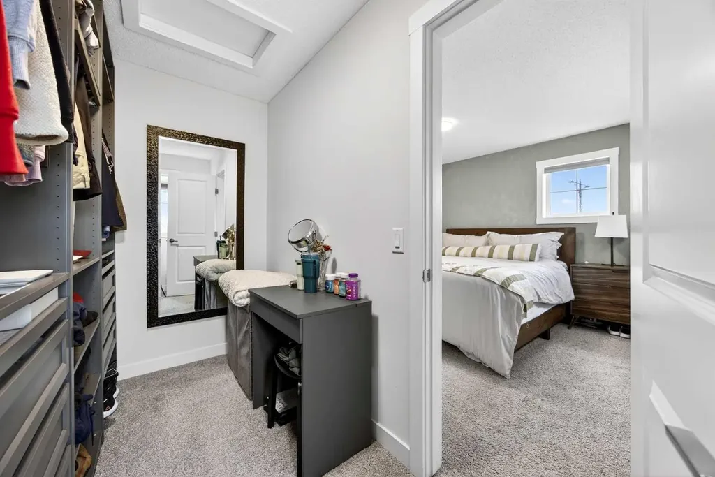 1601 Chinook Gate Drive SW Airdrie AB T4B 5J4