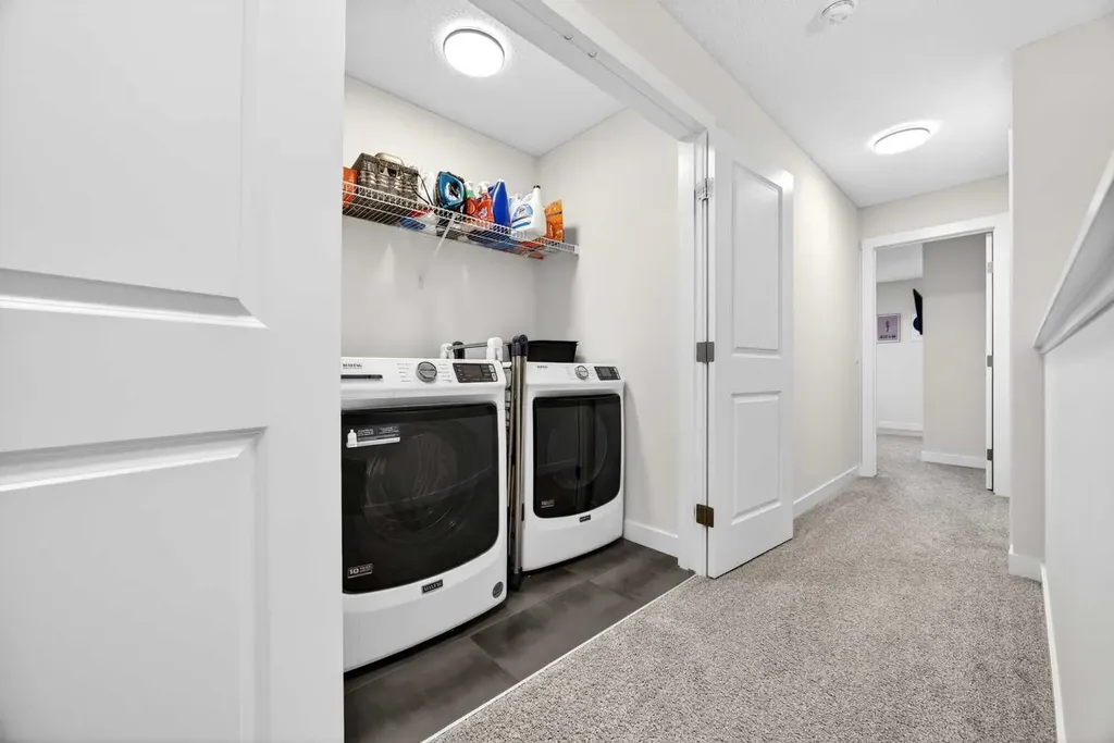 1601 Chinook Gate Drive SW Airdrie AB T4B 5J4