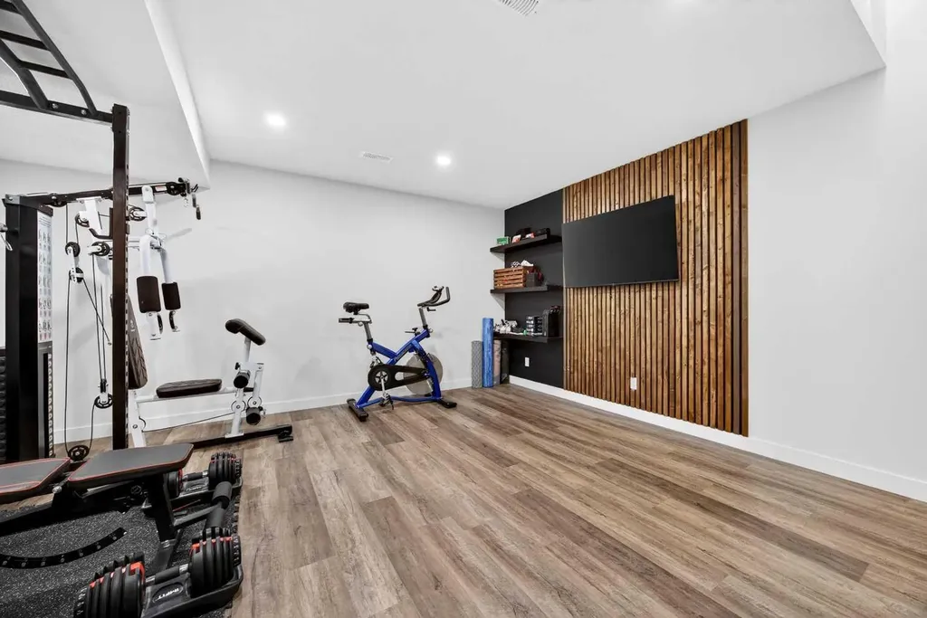 1601 Chinook Gate Drive SW Airdrie AB T4B 5J4