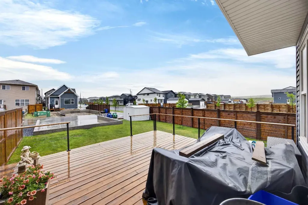 1601 Chinook Gate Drive SW Airdrie AB T4B 5J4