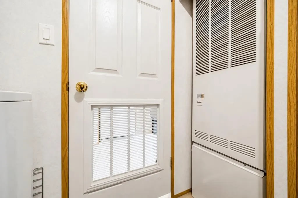 217 4 Street NW Redcliff AB T0J2P0