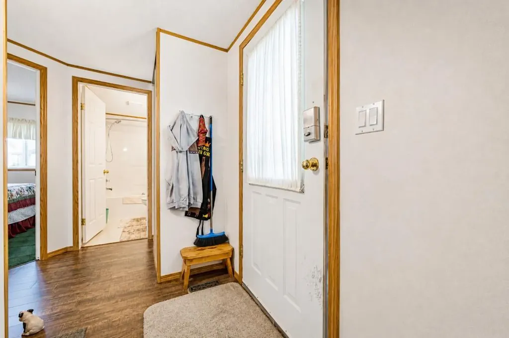 217 4 Street NW Redcliff AB T0J2P0