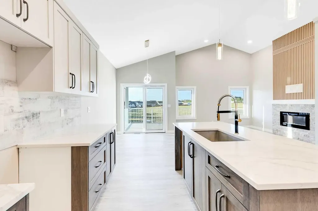 18 Aztec Street Blackfalds AB T4M 0M7