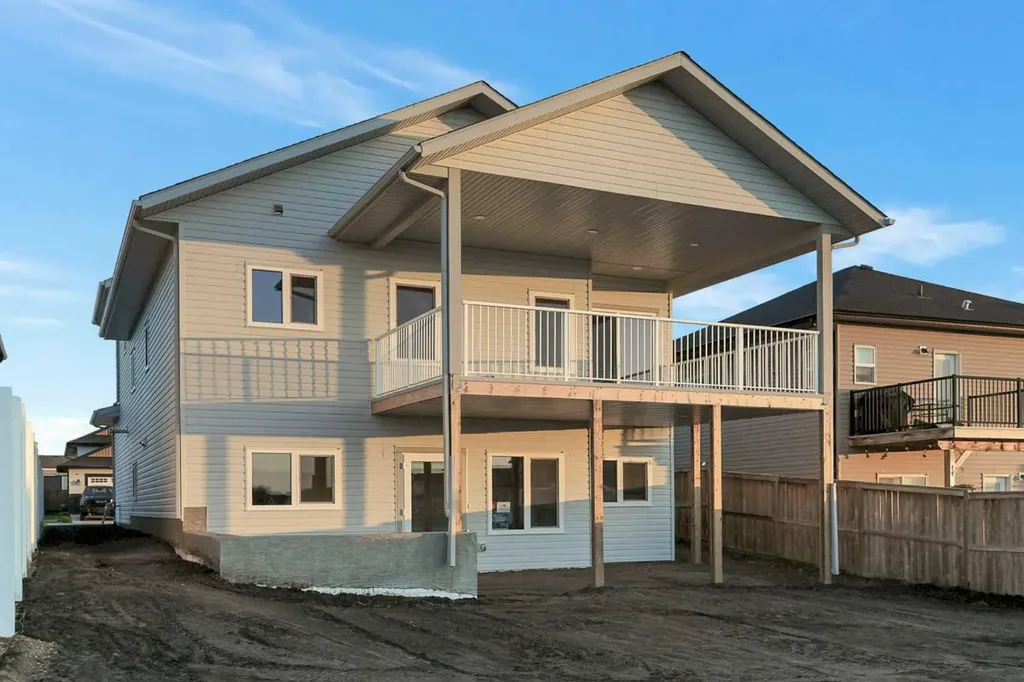 18 Aztec Street Blackfalds AB T4M 0M7