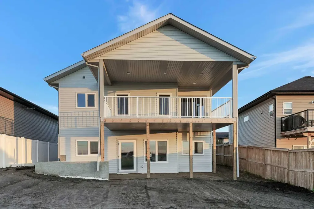 18 Aztec Street Blackfalds AB T4M 0M7