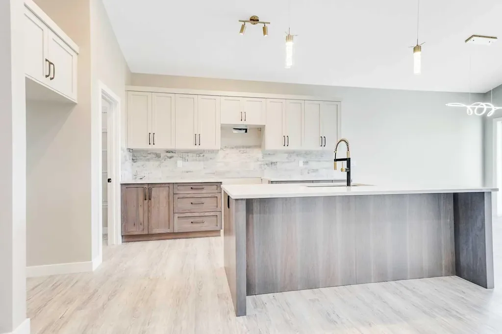 18 Aztec Street Blackfalds AB T4M 0M7
